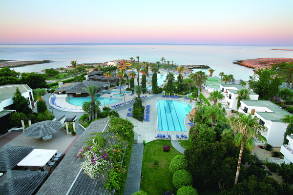 Adams Beach фото №1