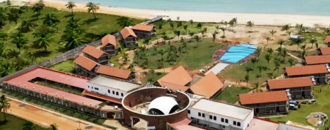  Uga Bay Hotel 