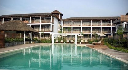 Aana Resort & Spa