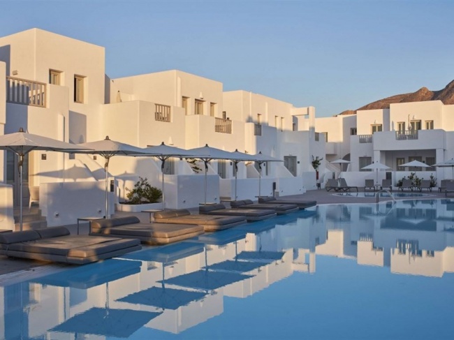 Aqua Blue Hotel 