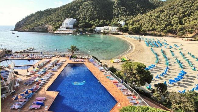 Испания Cala Llonga Resort  3* фото №1