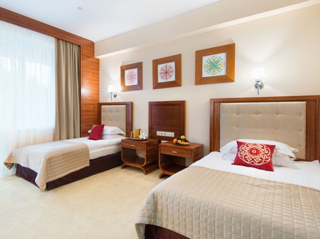 Украина Три Сына и Дочка 5* фото №1