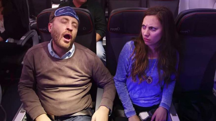 Авіакомпанія JetBlue вирішила зробити пасажирів культурнішими фото №2