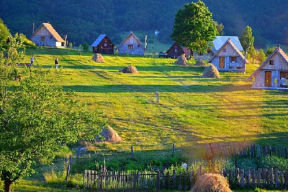 Чорногорія продає повітря фото №4