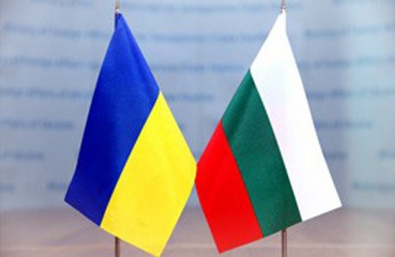 Болгарія запровадить безкоштовні багаторазові візи для українців фото №3