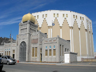 Канада Сокровища Западной Канады: Ванкувер, Скалистые горы и голубые озера.