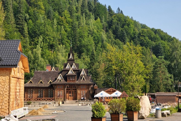 Украина Вікенд в Карпатах